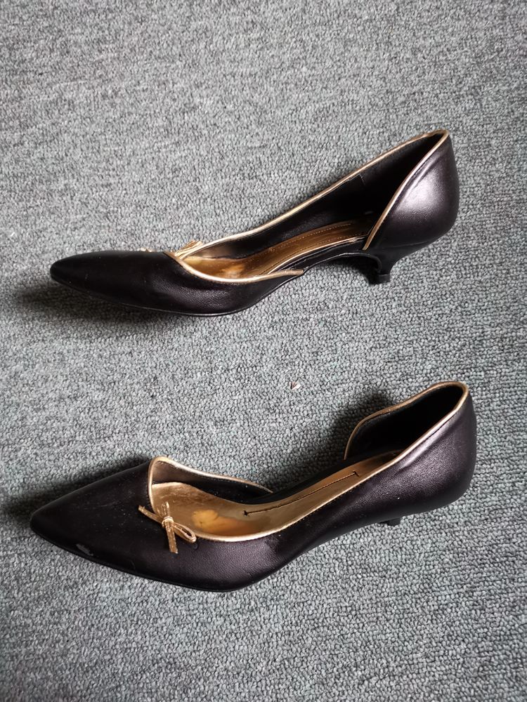 Escarpin noir Zara, taille 36 10 Villemomble (93)