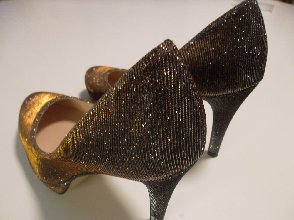 Escarpin strass argent�s et dor�s. 7 Commentry (03)