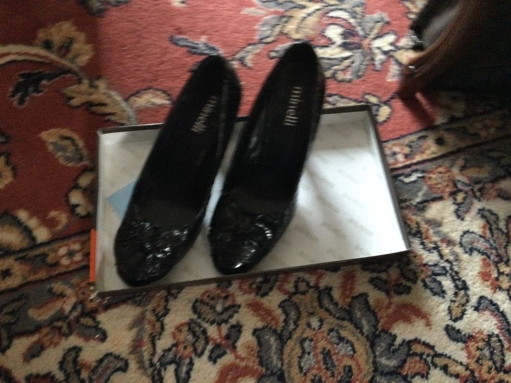 ESCARPIN Tout Cuir Noir MINELLI Pointure 36 30 Montmagny (95)