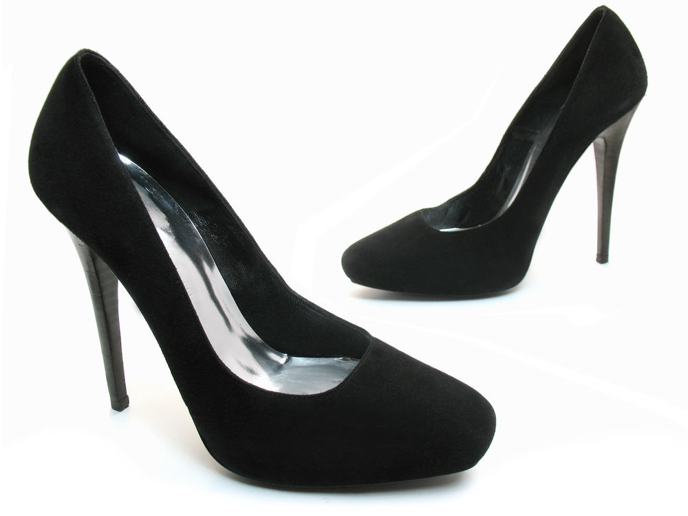 ESCARPINS BARBARA BUI TAILLE 38
80 Saint-Cloud (92)