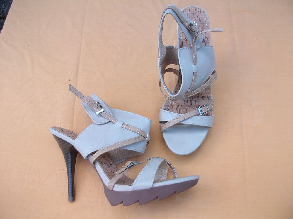 Escarpins Beige la�age camel pt 38-neufs 15 Bouxwiller (67)