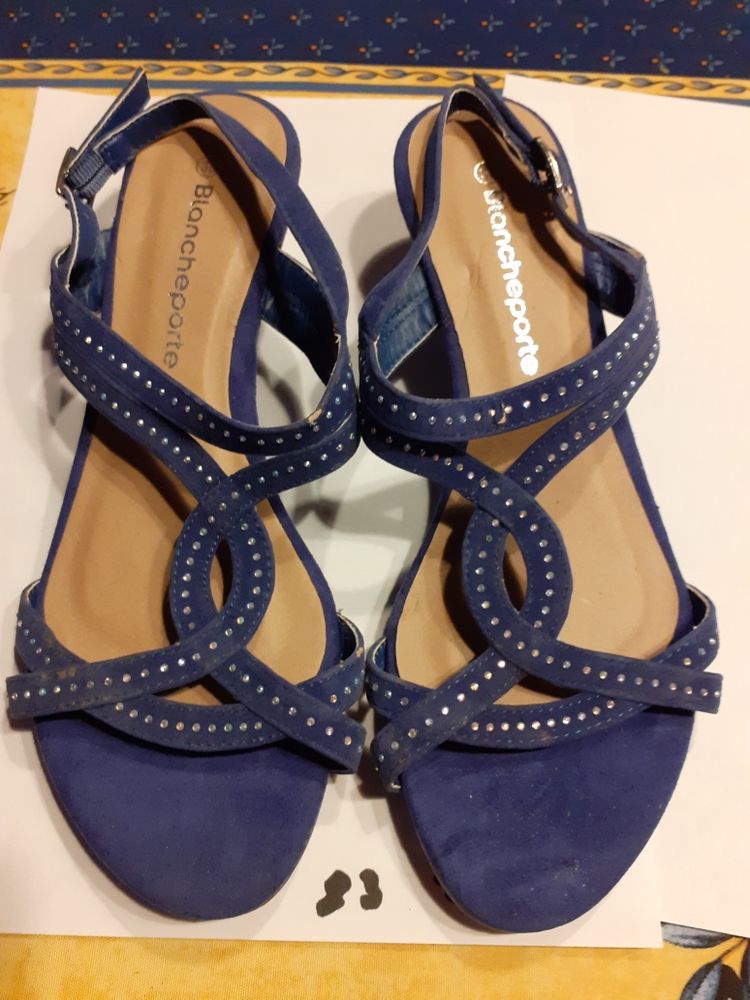 escarpins bleu 15 Cr�cy-la-Chapelle (77)