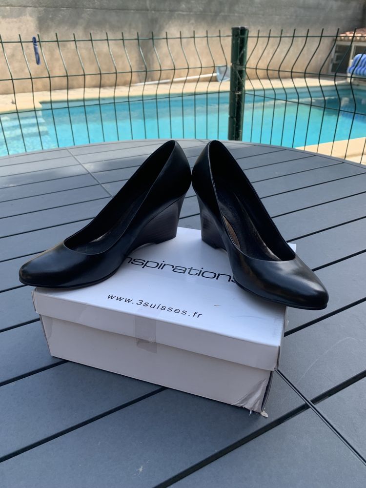 Escarpins femme en cuir � talons compens�es    Ins 12 Saleilles (66)