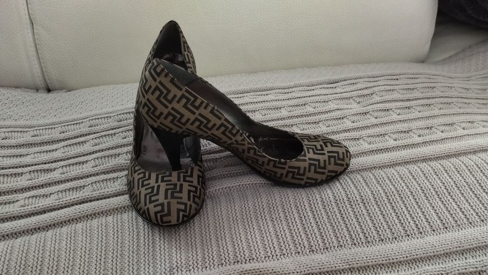 Escarpins femme pointure 39 Alfredo Cucci 10 Ostricourt (59)