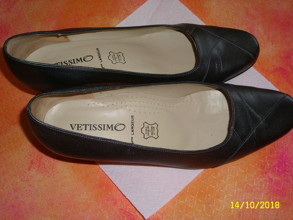 ESCARPINS GRIS FONCER BRILLANT TOUS NEUFS TAILLE 42 35 Le Grand-Quevilly (76)