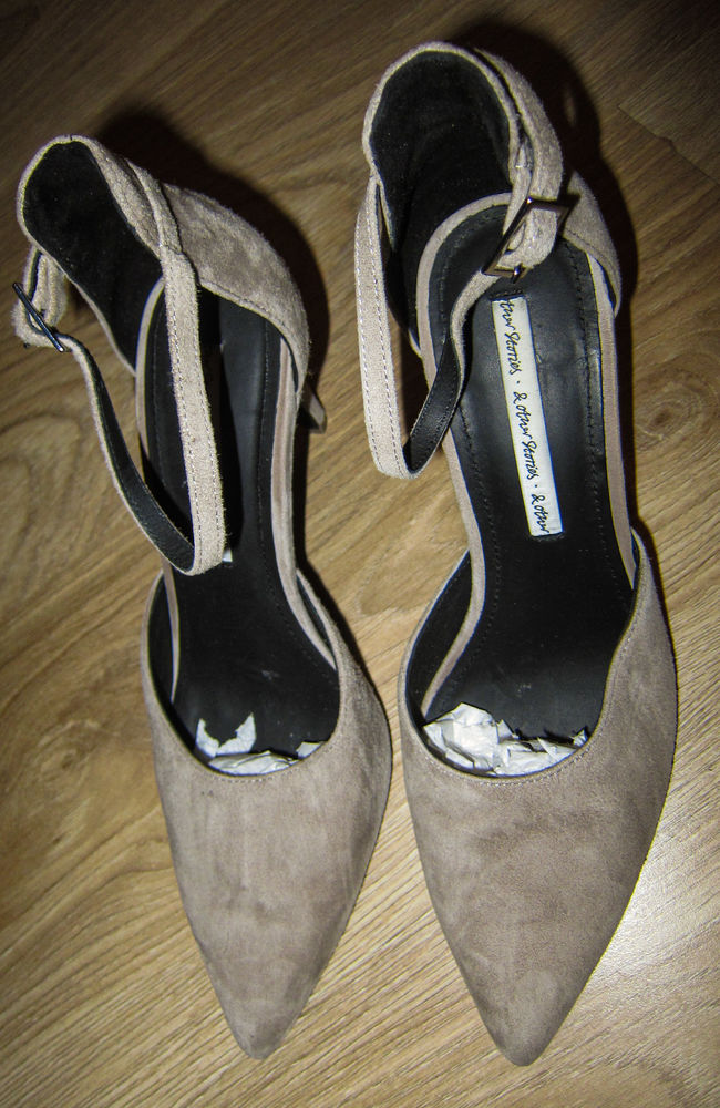 Escarpins gris 38 28 Paris 9 (75)