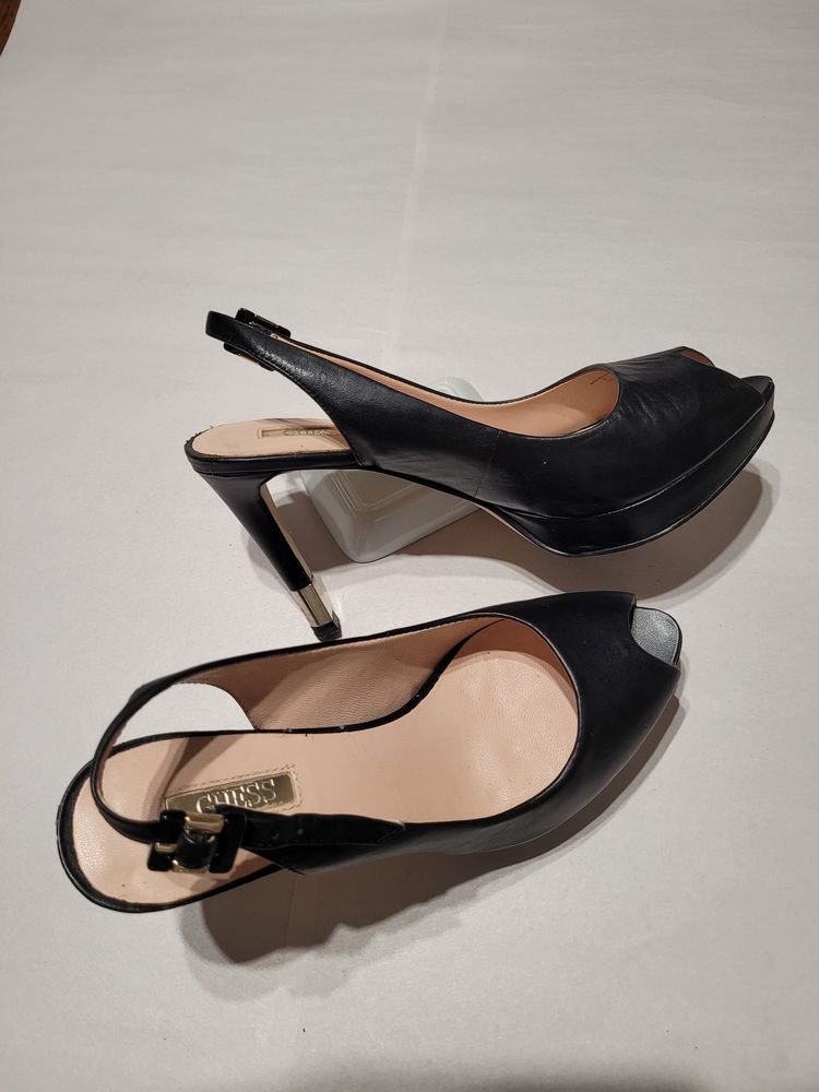 Escarpins GUESS 30 Saint-Savournin (13)