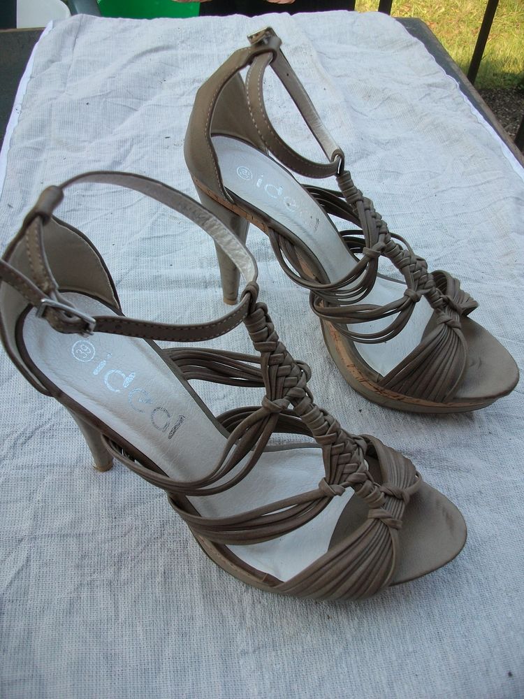 Escarpins Kaki � talons de 11 cm pt 39 -neuf 15 Bouxwiller (67)