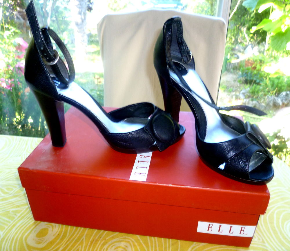 Escarpins marque elle 20 Gar�oult (83)