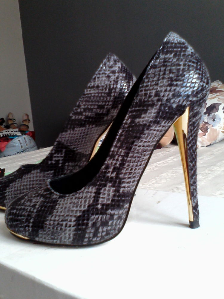 ESCARPINS MARQUE FURIEZZA. 0 Marseille 13 (13)