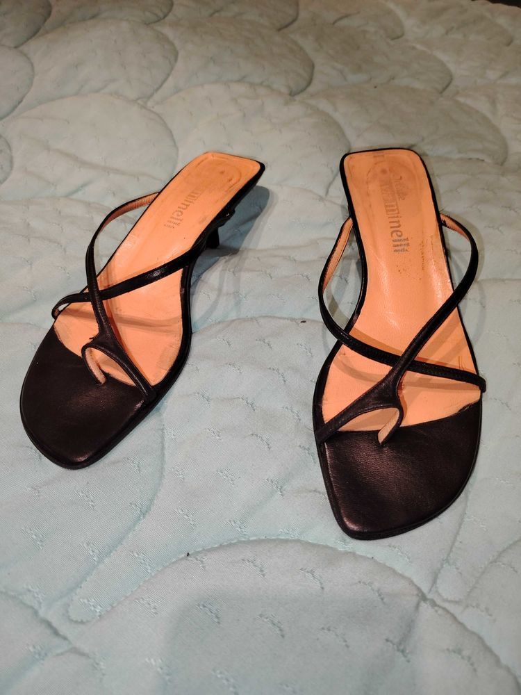 ESCARPINS MINELLI 38 5 Revest-les-Roches (06)