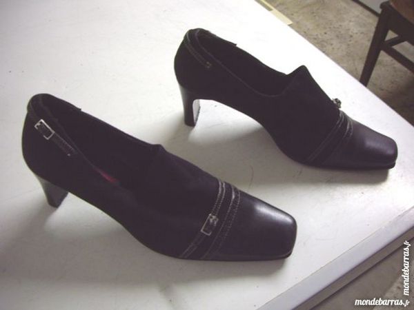Escarpins Noir pointure 41/42 4 Bouxwiller (67)