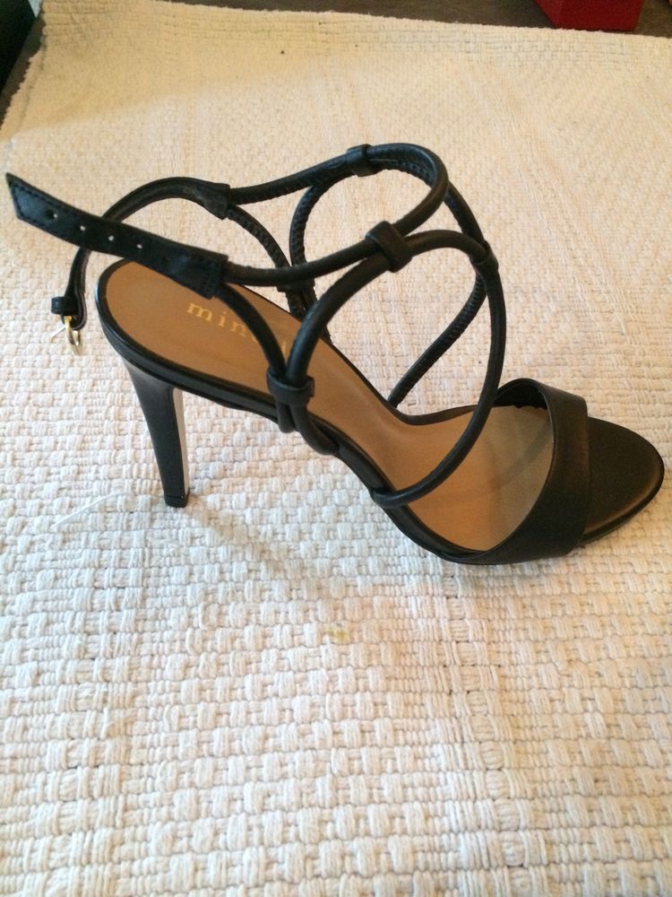 escarpins noirs Minelli 50 Paris 19 (75)