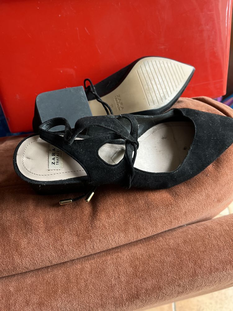 Escarpins noirs neuf Zara trafaluc 15 Villiers-sur-Marne (94)