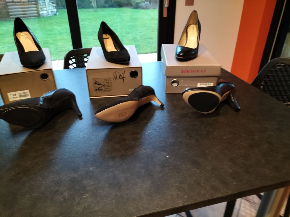 escarpins noirs et robes 20 Roncq (59)