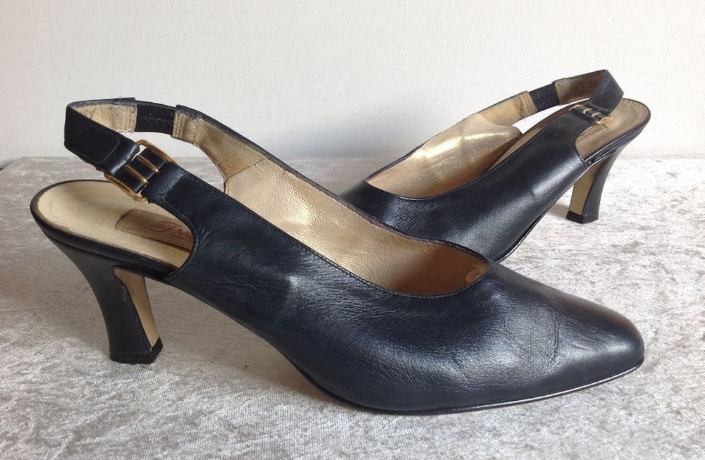 ESCARPINS OUVERTS BLEU MARINE J.METAYER T39/40 Envoi Possibl 27 Tr�gunc (29)