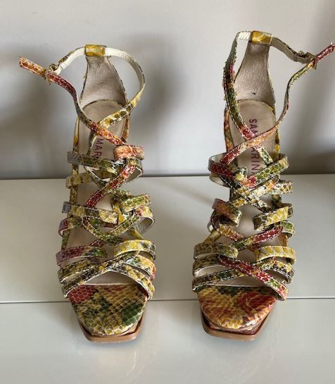 ESCARPINS OUVERTS CUIR 20 Cannes (06)