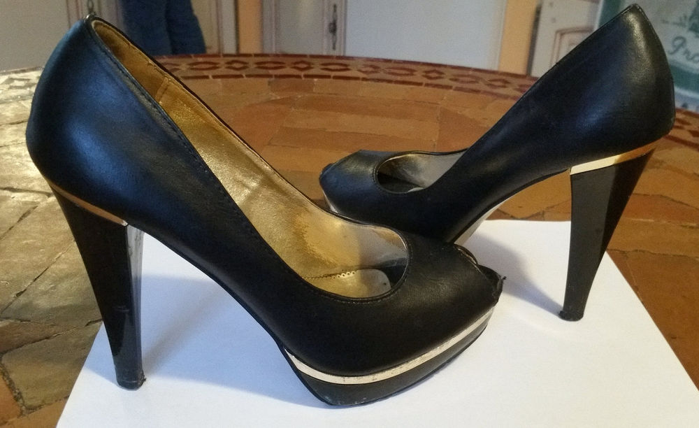 Escarpins Paris Texas noirs 15 �persy (73)