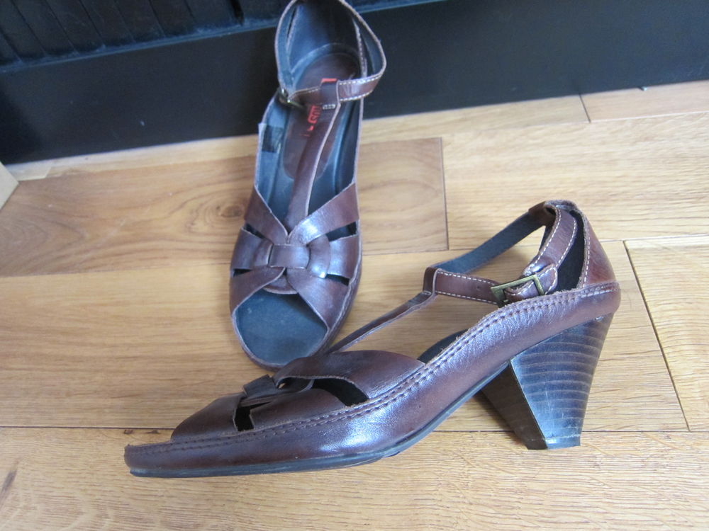 ESCARPINS D ETE 39 PIKOLINOS EN EXCELLENT ETAT 15 Saint-Leu-la-For�t (95)