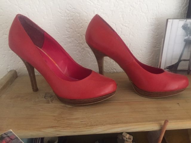 escarpins pointure 39 tr�s bon �tat 35 Veigy-Foncenex (74)