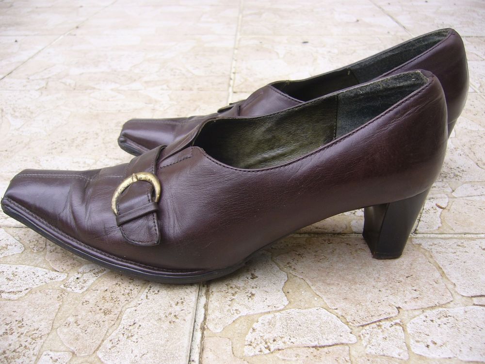 Escarpins Sweet de Pindi�re, cuir.  P 40. 16 Chennevi�res-sur-Marne (94)
