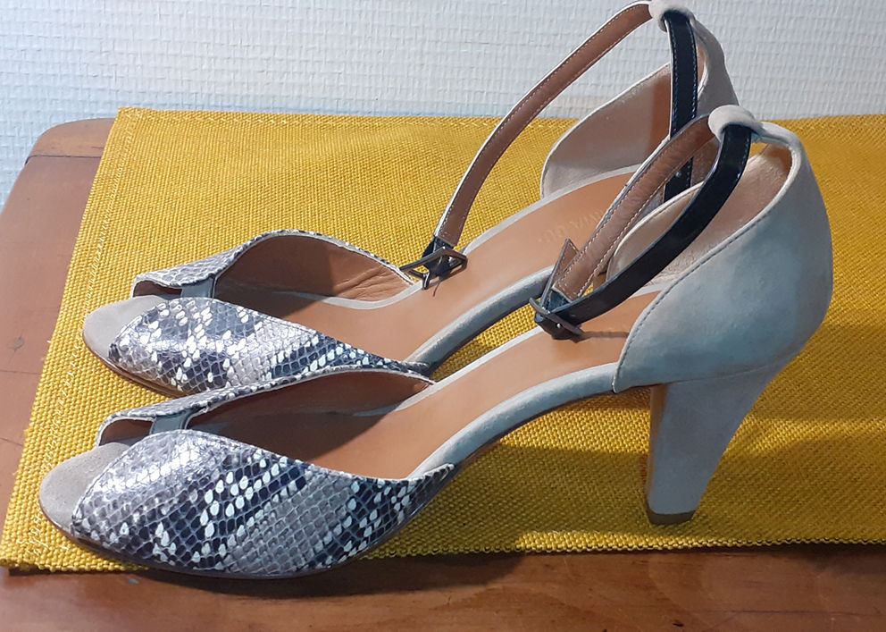 Escarpins tout cuir, marque EMMA GO, �tat neuf. 40 Meudon (92)