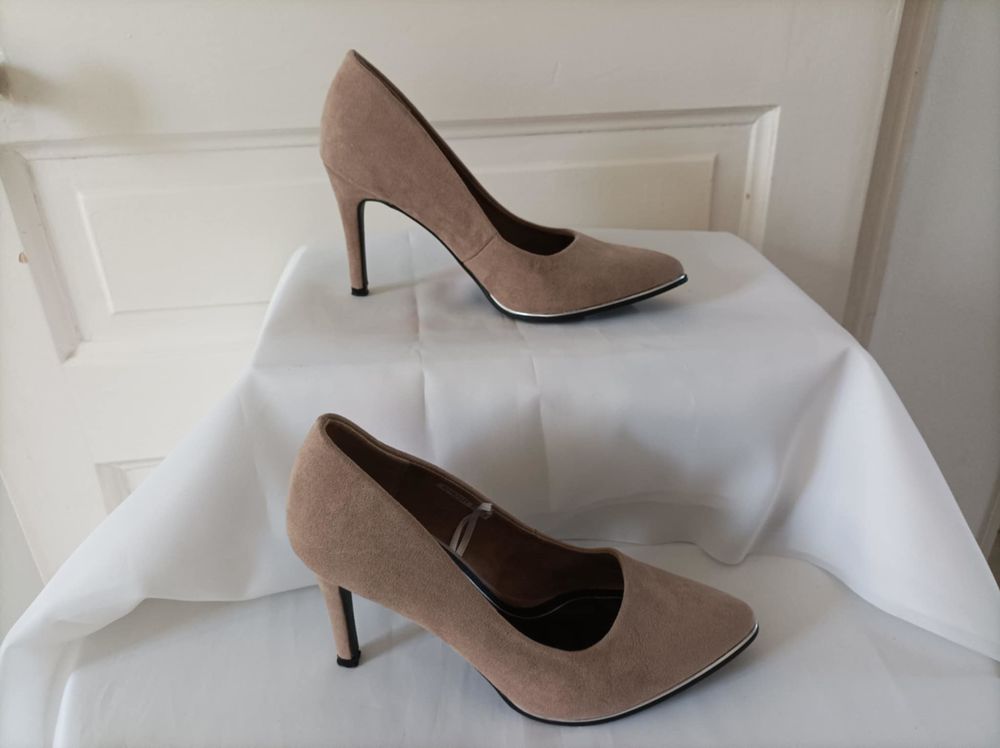 Escarpins tout cuir  GB Paris   couleur Camel 30 Troyes (10)