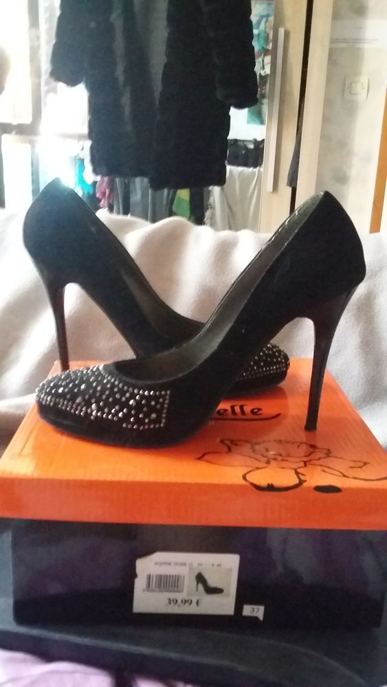 escarpins 8 Bourg-en-Bresse (01)