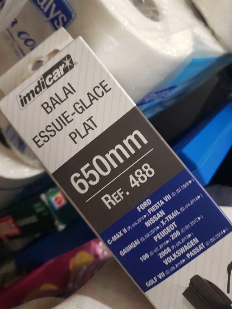 3 essuie glaces auto Tbe et 1 neuf 9 Frontignan (34)