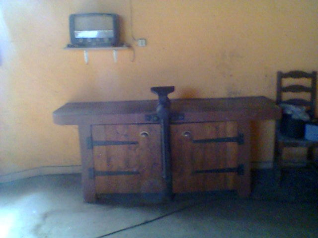 �tabli ancien de forgeron ann�es 1900 400 Br�hain-la-Ville (54)