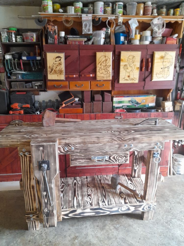 �tabli en bois neuf 230 Saint-Germain-Laprade (43)