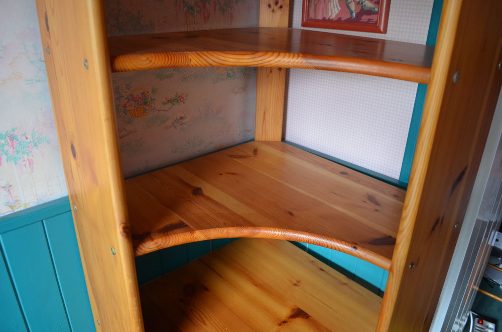 �tag�re d'angle en pin massif 60 �ragny (95)