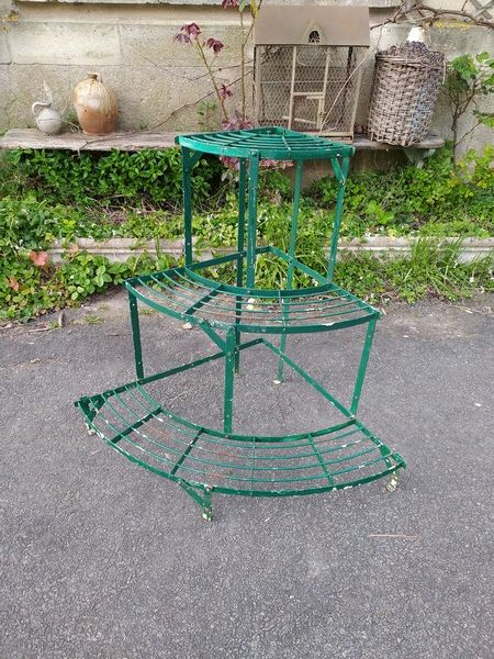 �tag�re d'Angle M�tal Porte-Plantes Jardin 
70 Loches (37)
