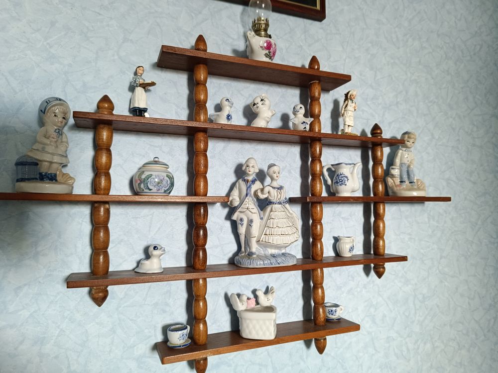 �tag�re avec bibelots 0 Fougerolles-du-Plessis (53)