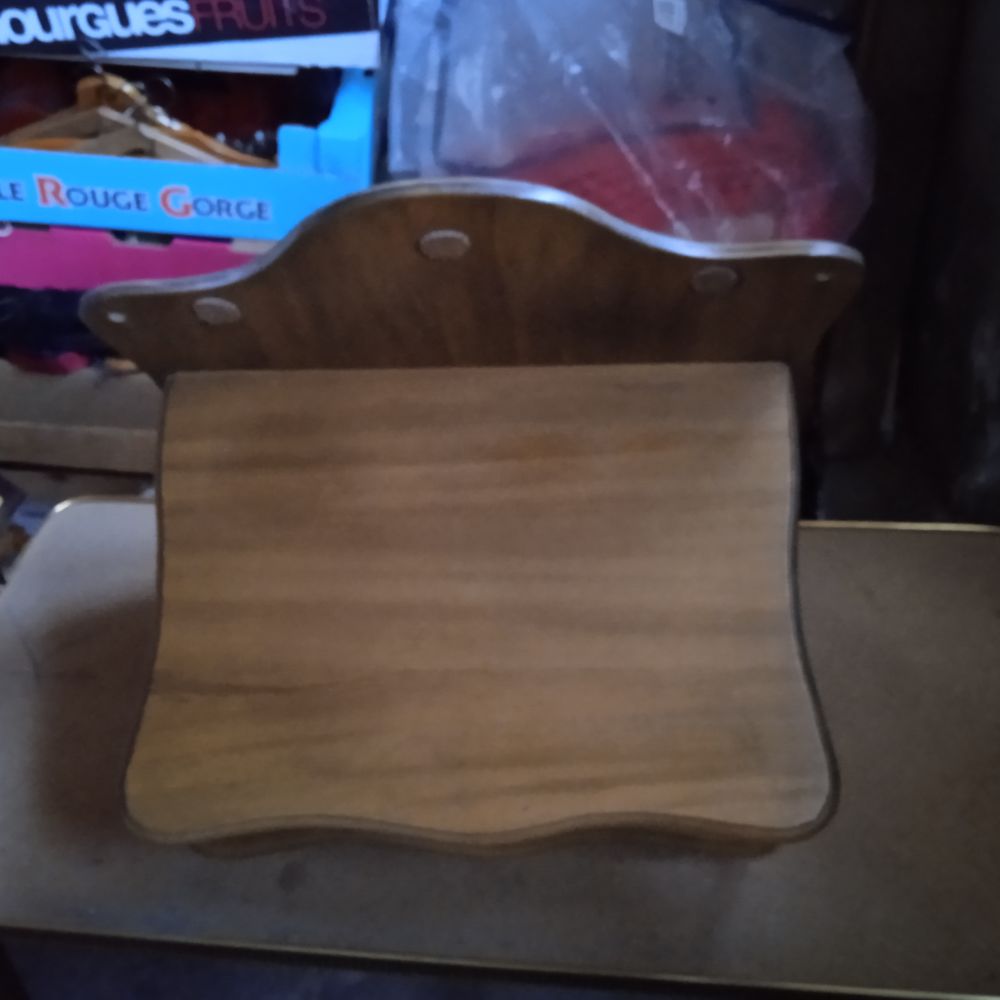 etagere en bois 5 Saint-Priest-en-Jarez (42)