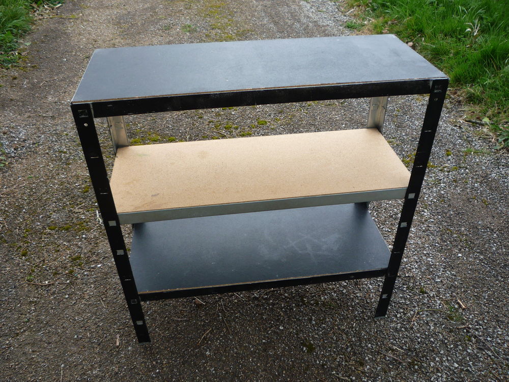 Etag�re/casier
15 Castres (81)