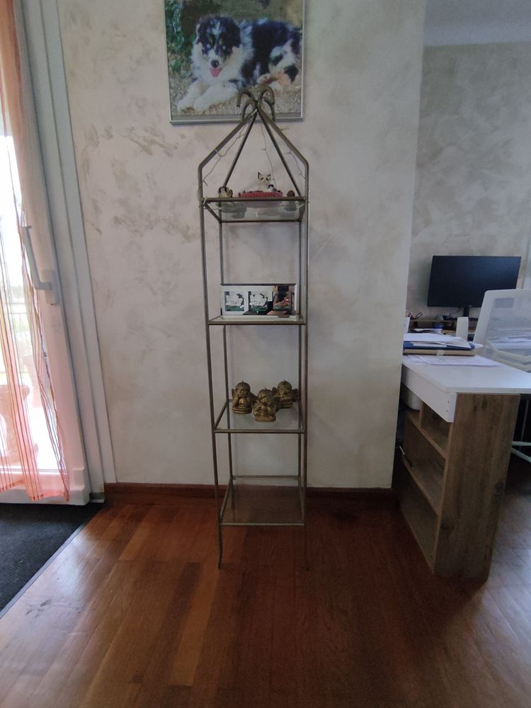 �tag�re d�corative fer forg�. 70 Poligny (39)