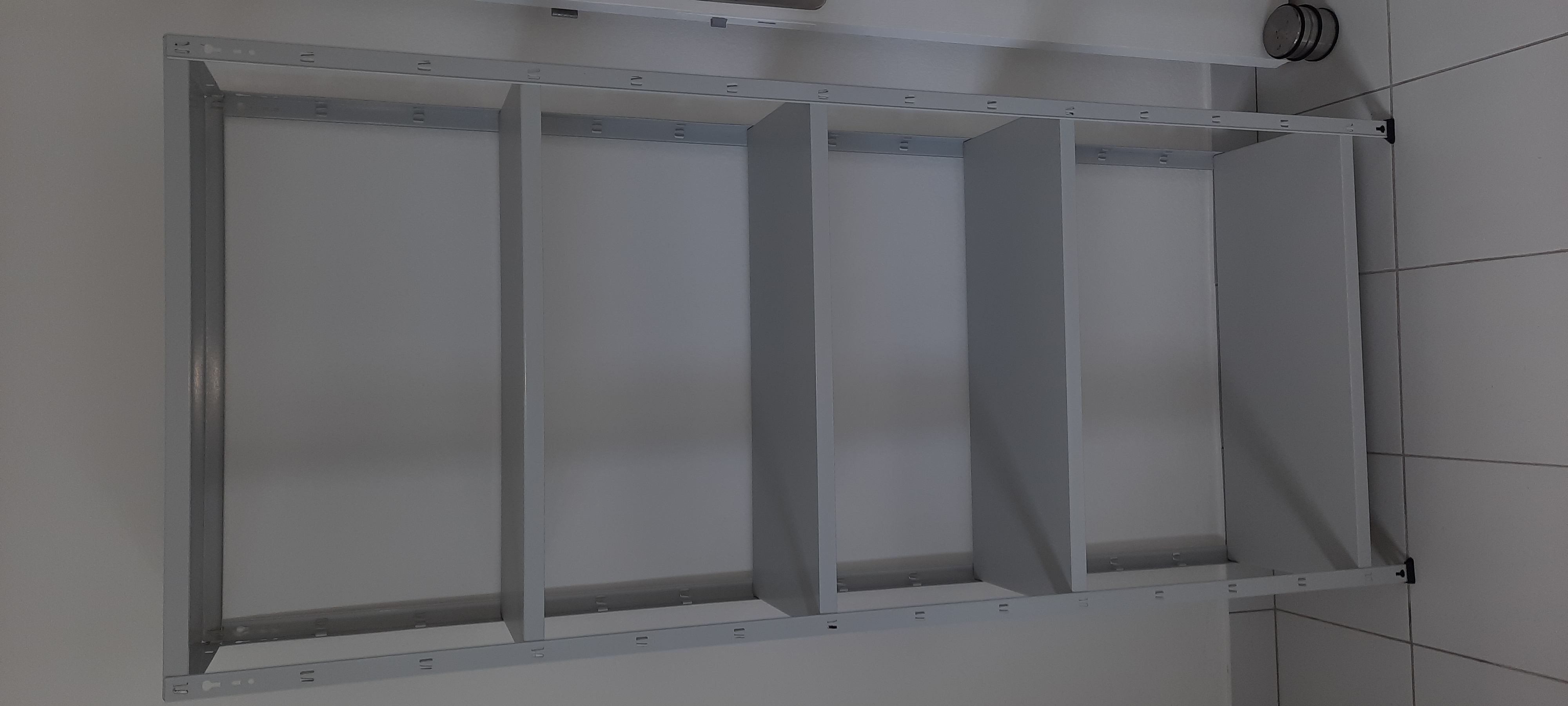 �tag�re en m�tal gris 30 Le Morne-Rouge (97)