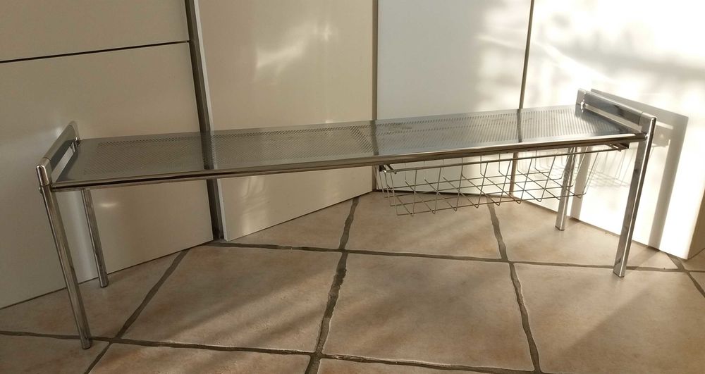 �tag�re m�tallique chrom� avec tiroir coulissant 9 Reims (51)