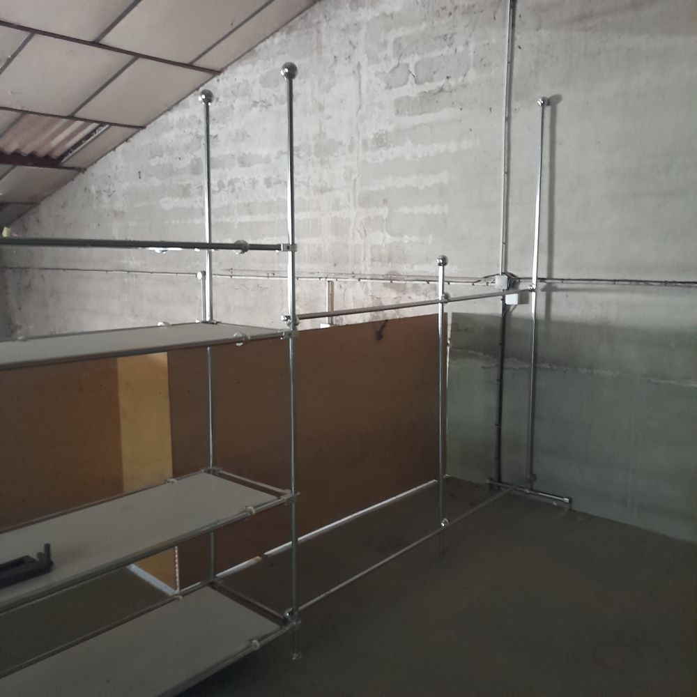 �TAG�RE  MODULABLE DE COMMERCE 800 Marcigny (71)