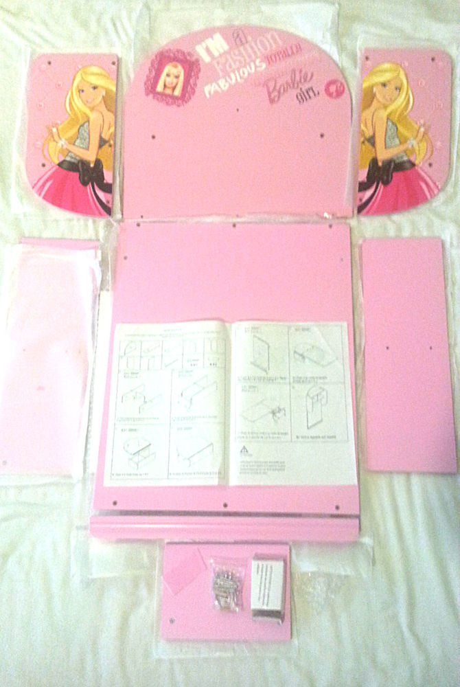 �TAG�RE MURALE BARBIE NEUVE 15 Aubervilliers (93)