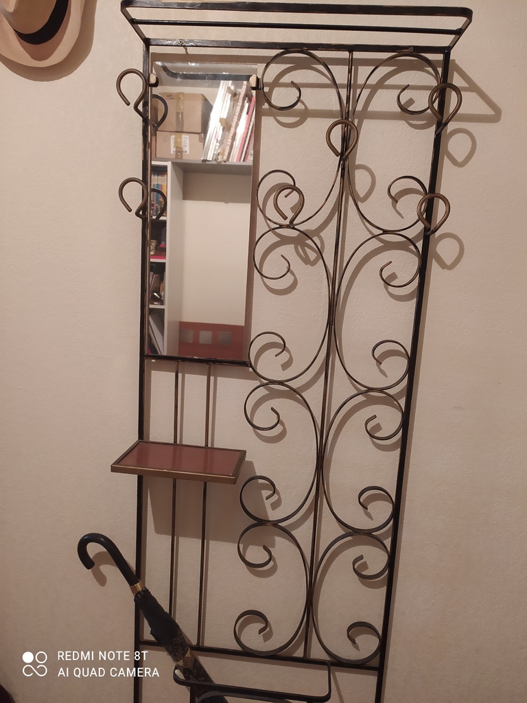 �tag�re murale d�corative en m�tal noir et bois 70 Villeneuve-Loubet (06)