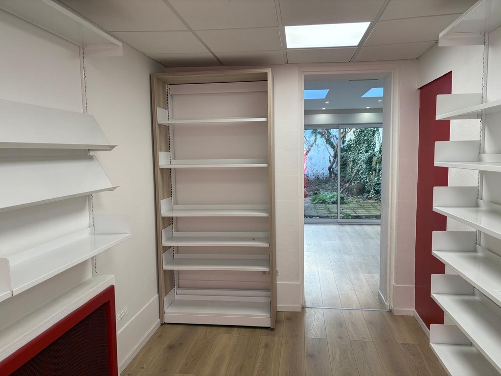 �tag�re Murale Modulable Blanche 350 La Madeleine (59)