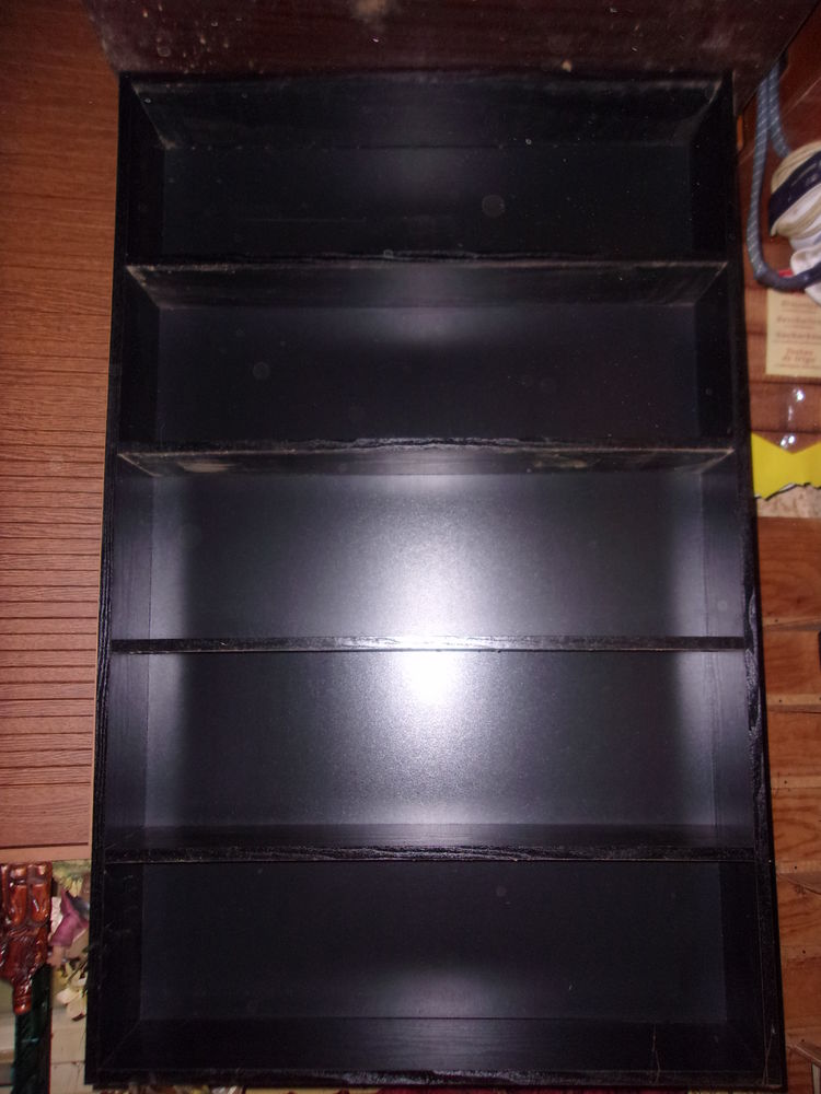 etagere noire 15 Pontacq (64)