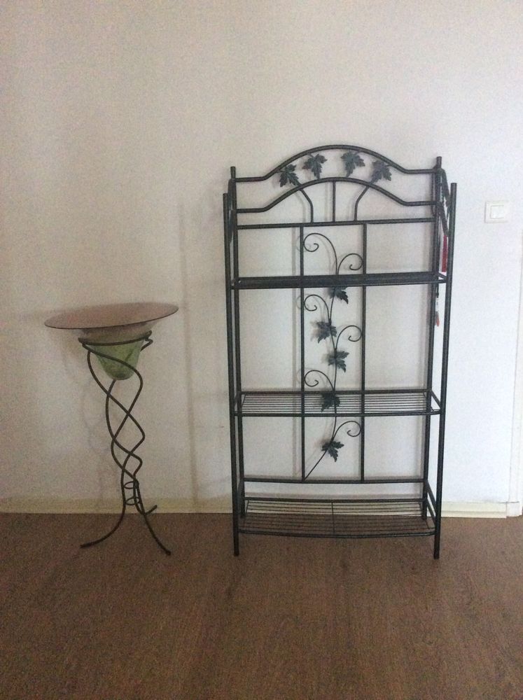 �tag�re + pot de plante en fer 70 Toulon (83)