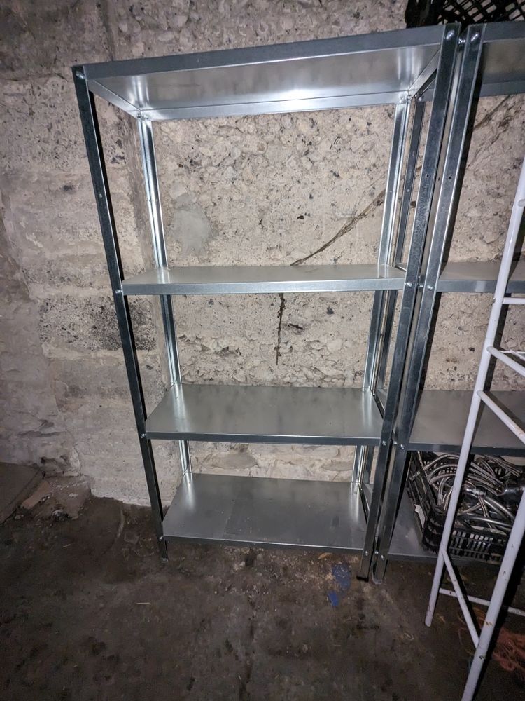 Etag�re de rangement 10 Nivolas-Vermelle (38)