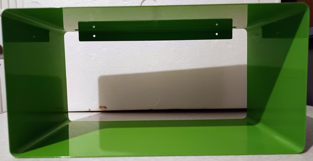 Etag�re rectangulaire m�tal Verte Moderne Murale Support 50 Courbevoie (92)