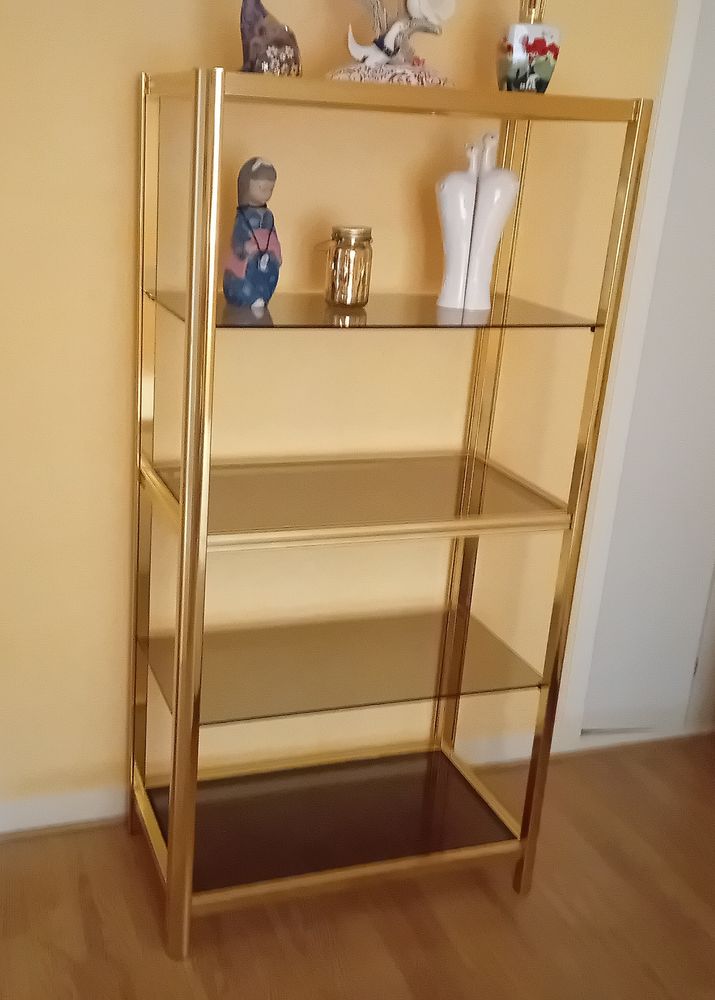 �tag�re
200 Vannes (56)