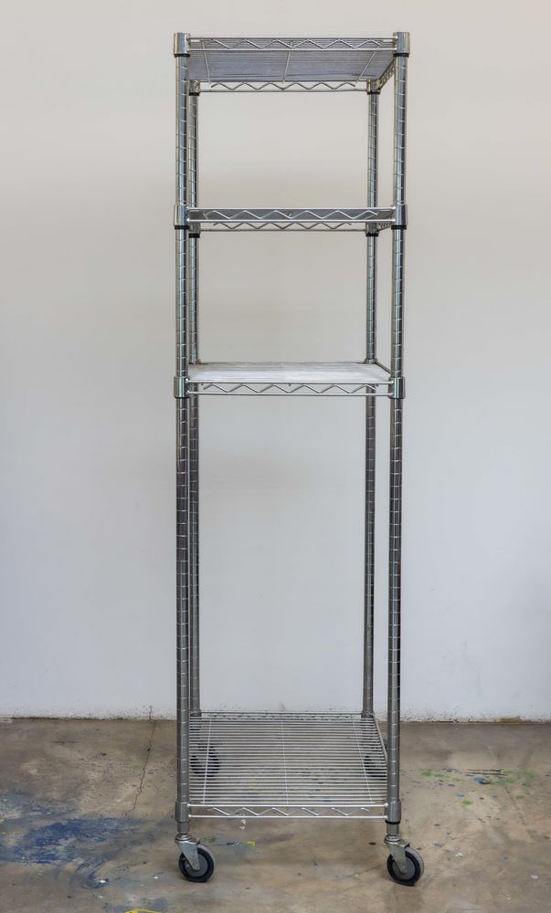 2 Etag�res m�tallique sur roulettes avec freins.
tr�s bon et 80 La Madeleine (59)