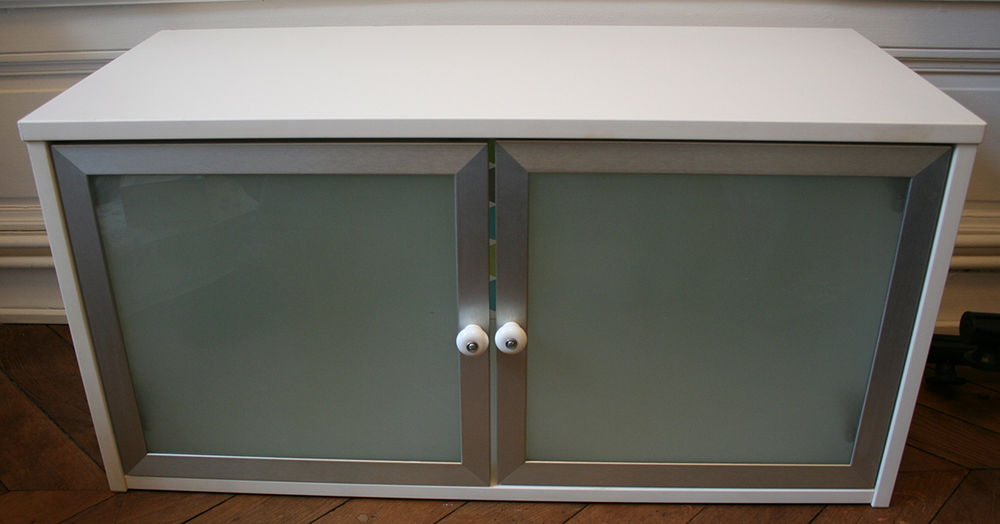 1 �tag�res murales avec portes vitr�es d�poli 30 Angers (49)